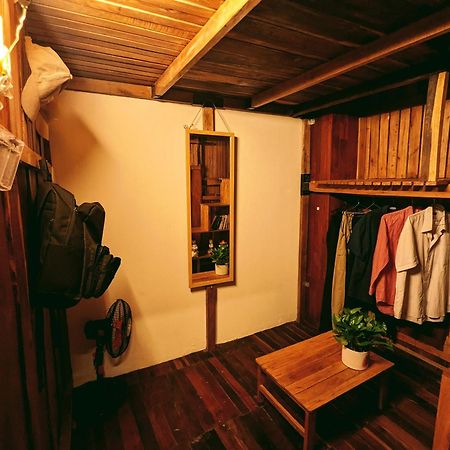 The Gk House Hostel, Ecolliving, Central City, Natural Wooden, Chill View Rooftop, Restaurant And Cocktail Bar ホーチミン市 エクステリア 写真