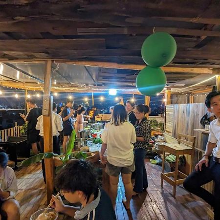 The Gk House Hostel, Ecolliving, Central City, Natural Wooden, Chill View Rooftop, Restaurant And Cocktail Bar ホーチミン市 エクステリア 写真