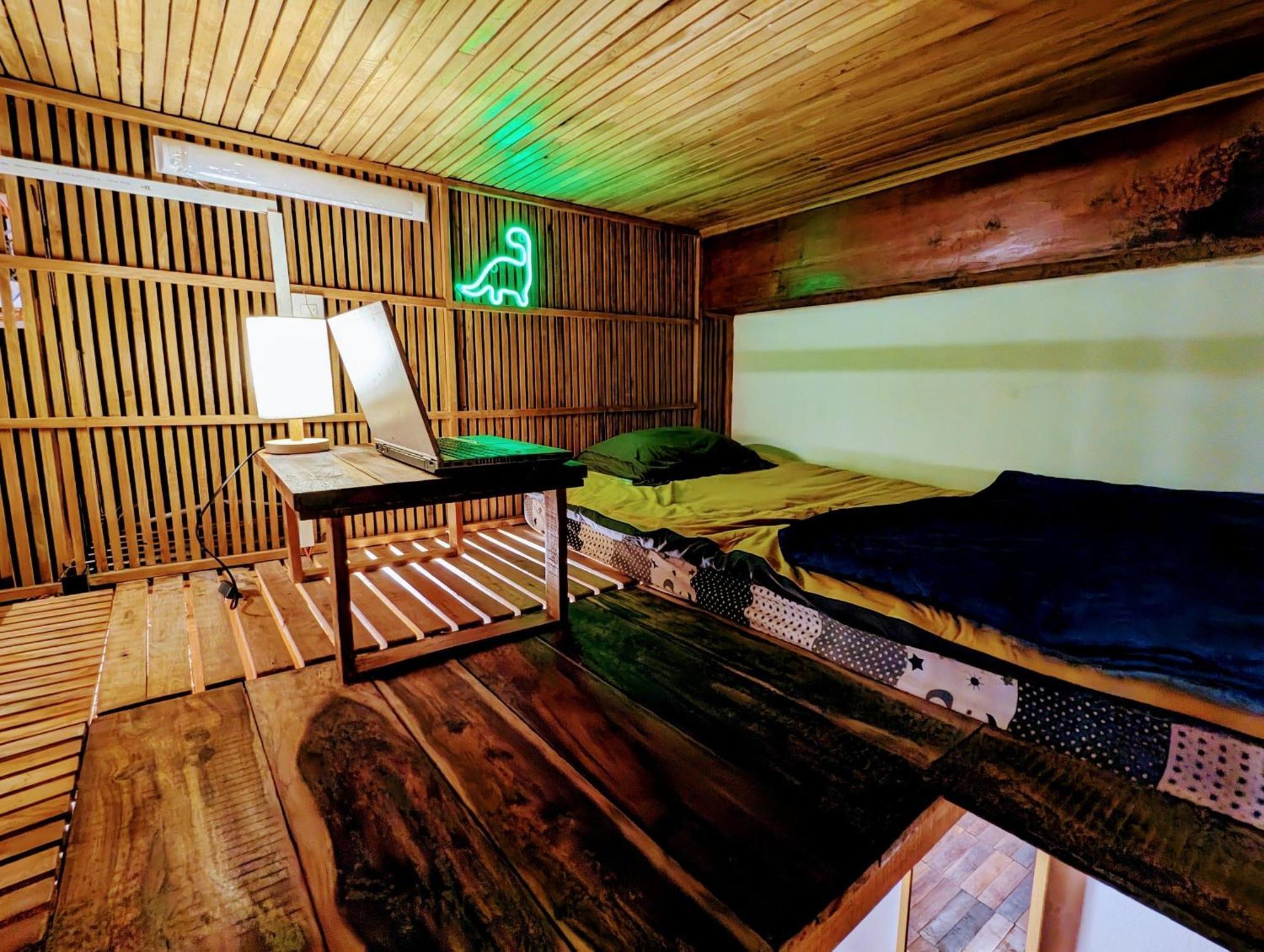 The Gk House Hostel, Ecolliving, Central City, Natural Wooden, Chill View Rooftop, Restaurant And Cocktail Bar ホーチミン市 エクステリア 写真